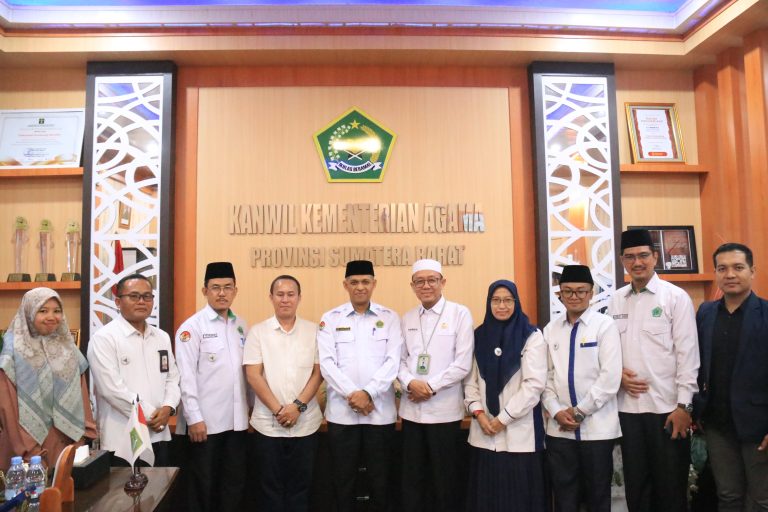 Kakanwil Apresiasi Semangat BWI Sumbar dan Berikan Dukungan Penuh Untuk Kegiatan Kedepannya
