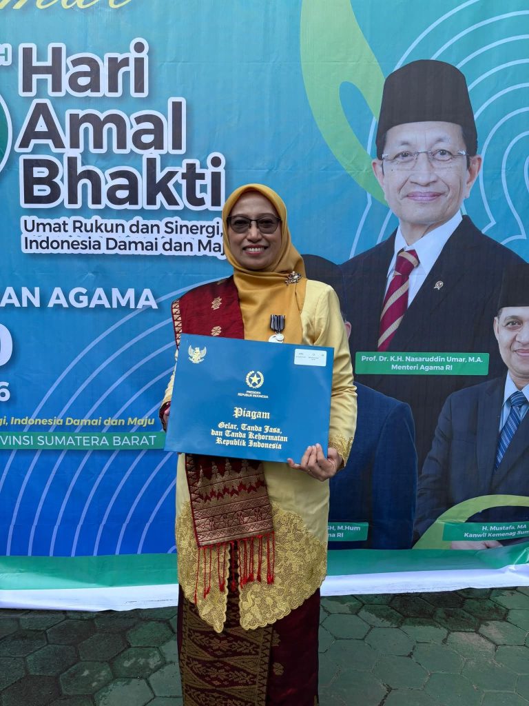 PBWI Sumbar Ucapkan Selamat atas Penghargaan 20 Tahun Pengabdian Dr. Muslimah, M.Ag
